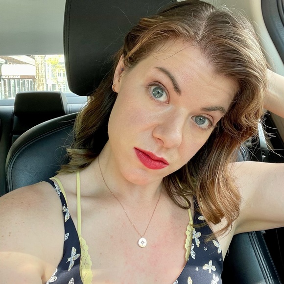 Meet your Posher, Lydia - Picture 3 of 10